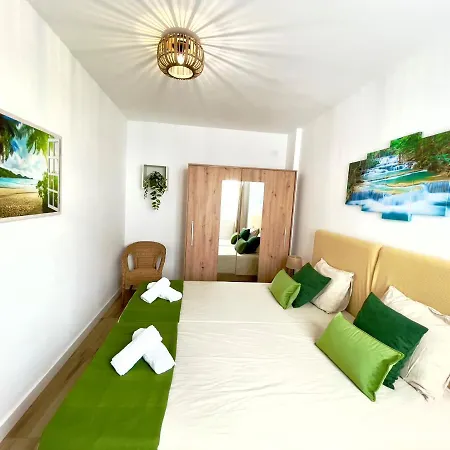 Sunrise Terrace Apartment *